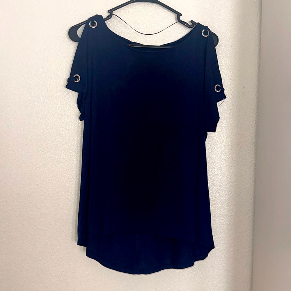 Cable and gauge a size medium, navy blue lightweight shirt .